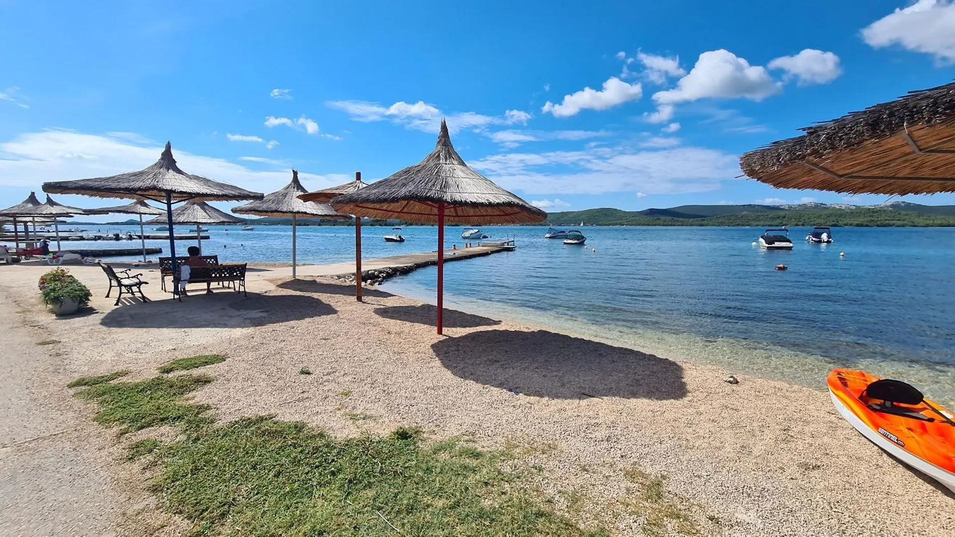 טוראני Two Bedroom Apartment With A Sea View In A Quiet Area